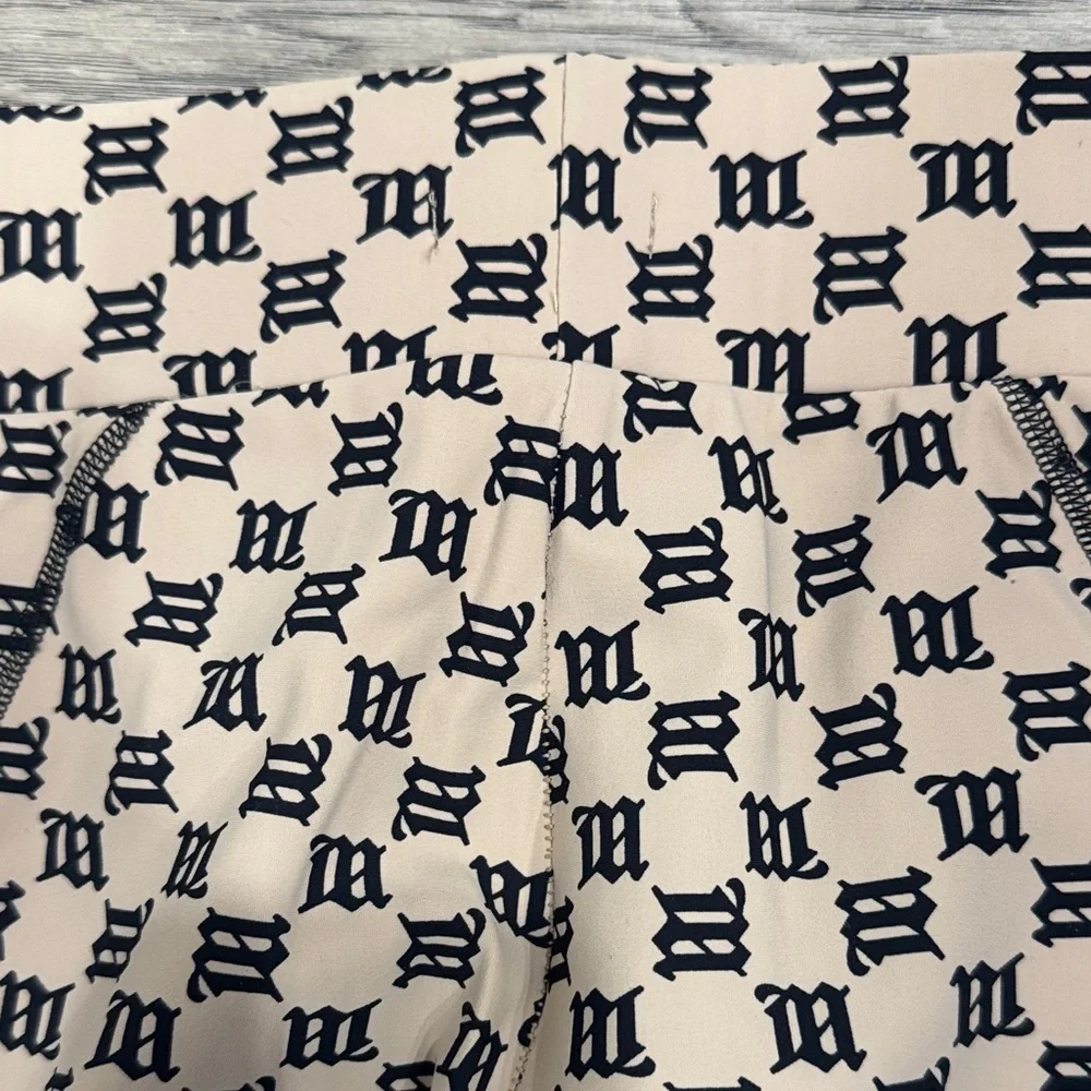 Women’s Misbhv Beige and black legging - Picture 5 of 7